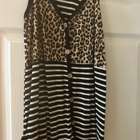 Large animal print and stripe tank top - Picture 3 of 4